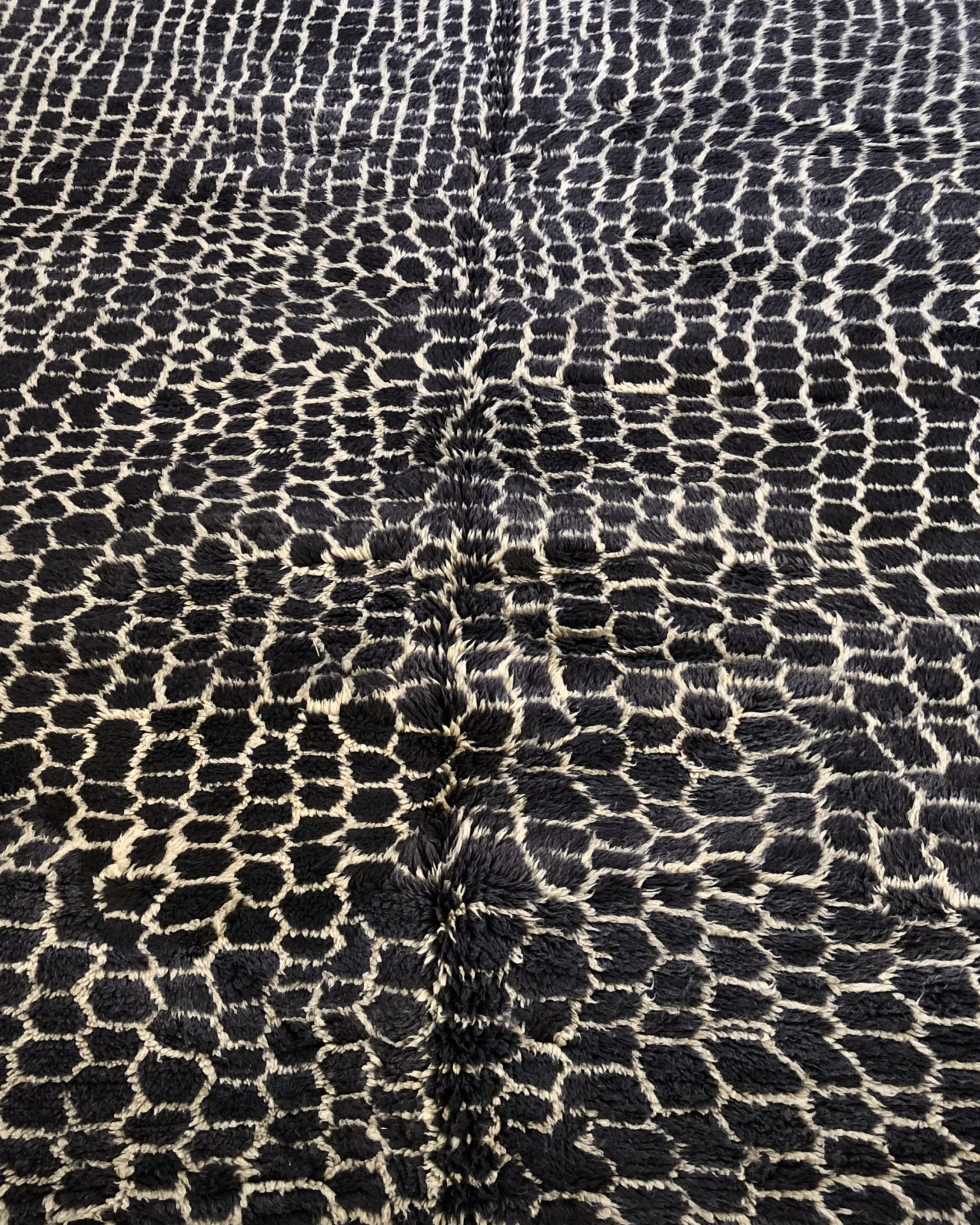 Grand Tapis Marocain Luxe Panther — 208×308 cm | Laine Vierge Noué Main
