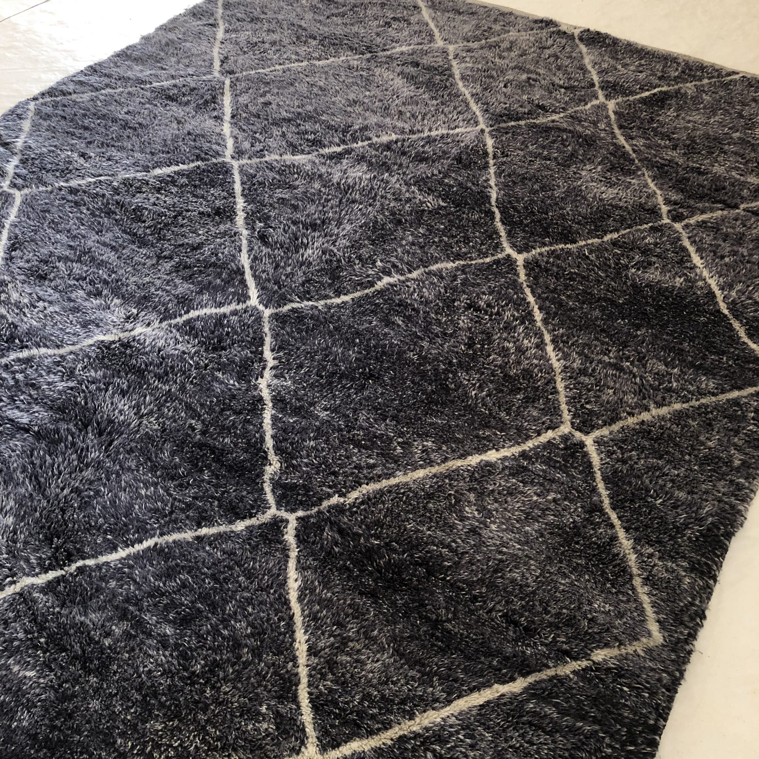 Tapis Berbère Gray Lines — 245×310 cm | Grand Format Laine Vierge Noué Main