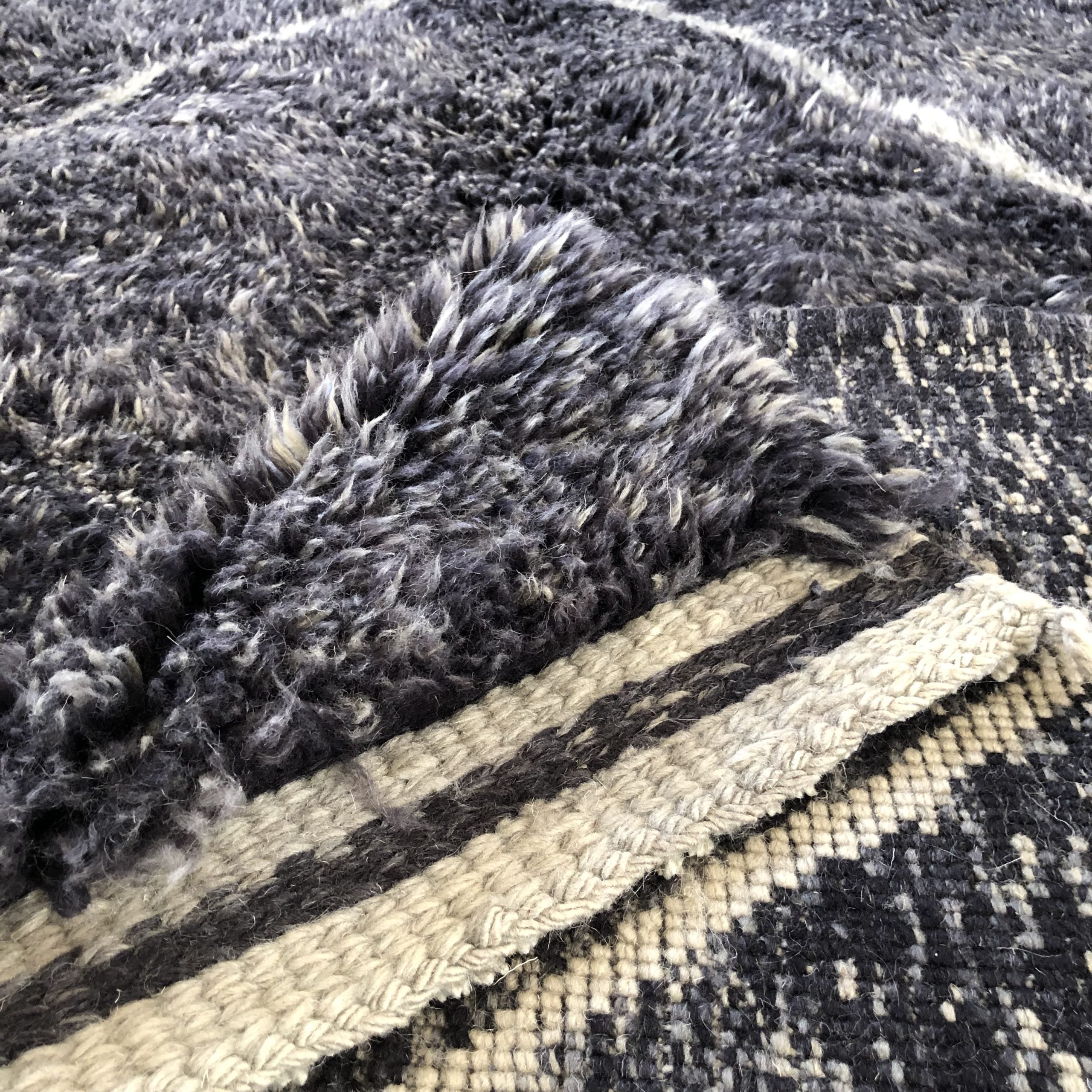 Tapis Berbère Gray Lines — 245×310 cm | Grand Format Laine Vierge Noué Main