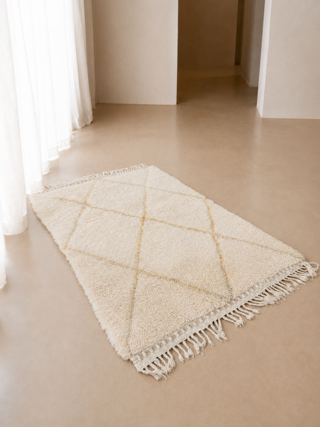Tapis Beni Ourain AMANAR — Espaces Moyens | Laine Naturelle Noué Main