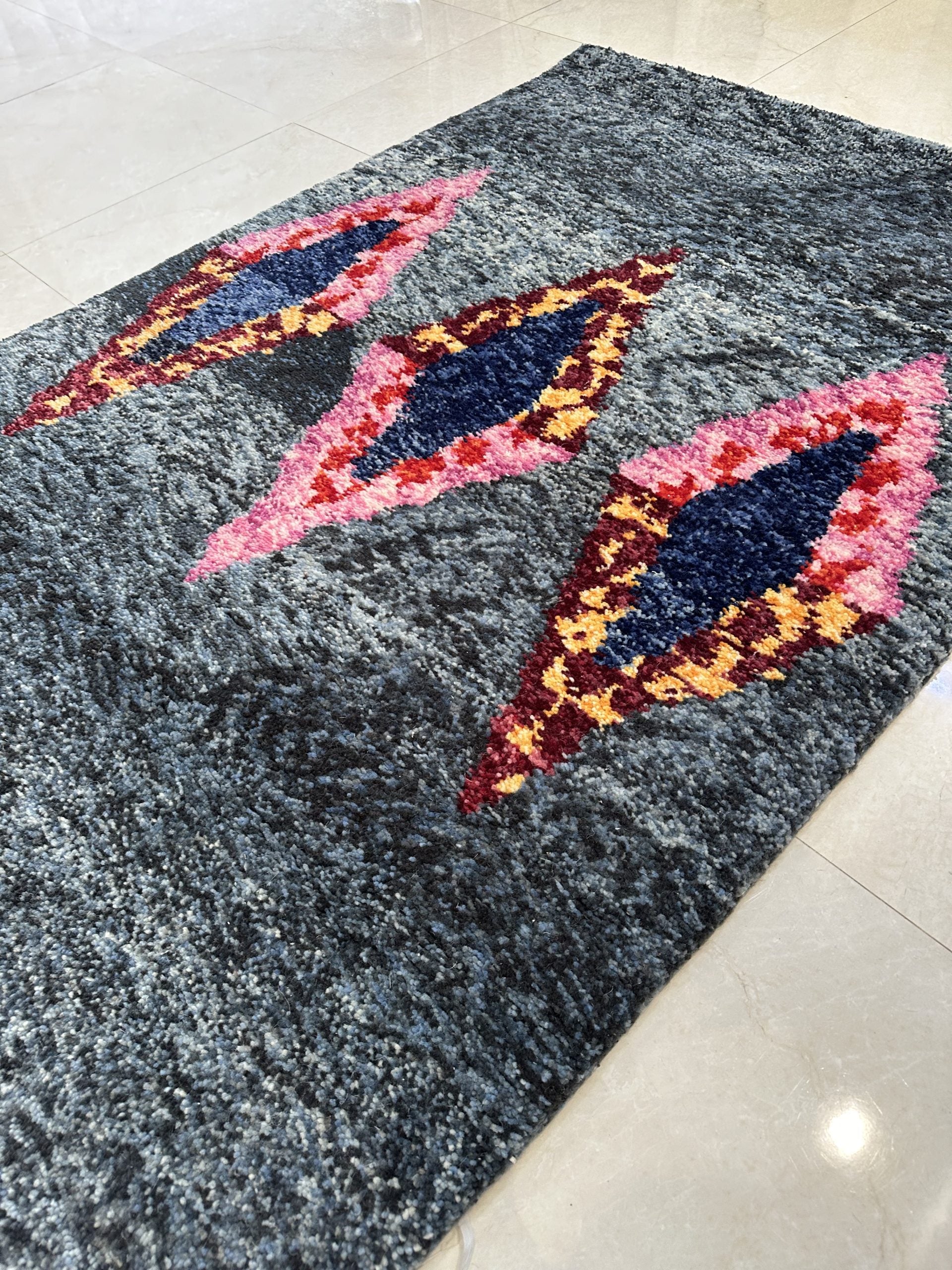 Tapis Marocain Fait Main TILILA — 120×180 cm | Laine Vierge Noué Main