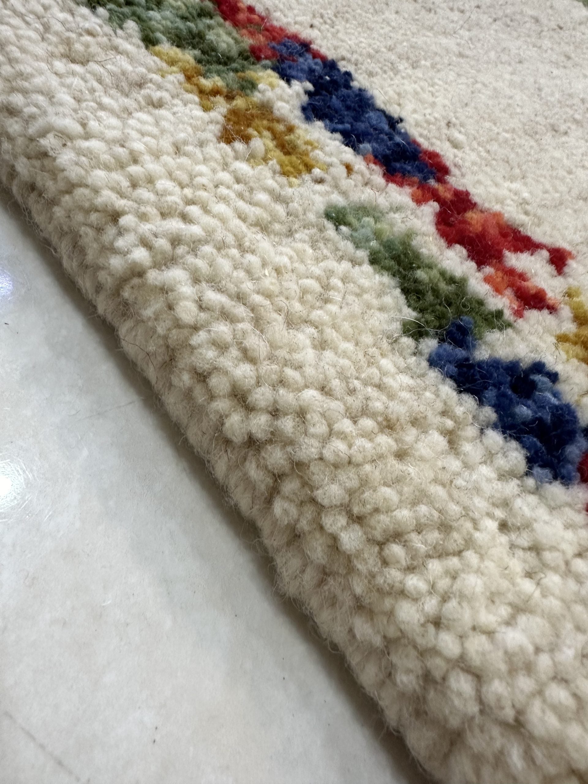 Tapis Marocain Fait Main AMANE — 120×180 cm | Laine Vierge Noué Main