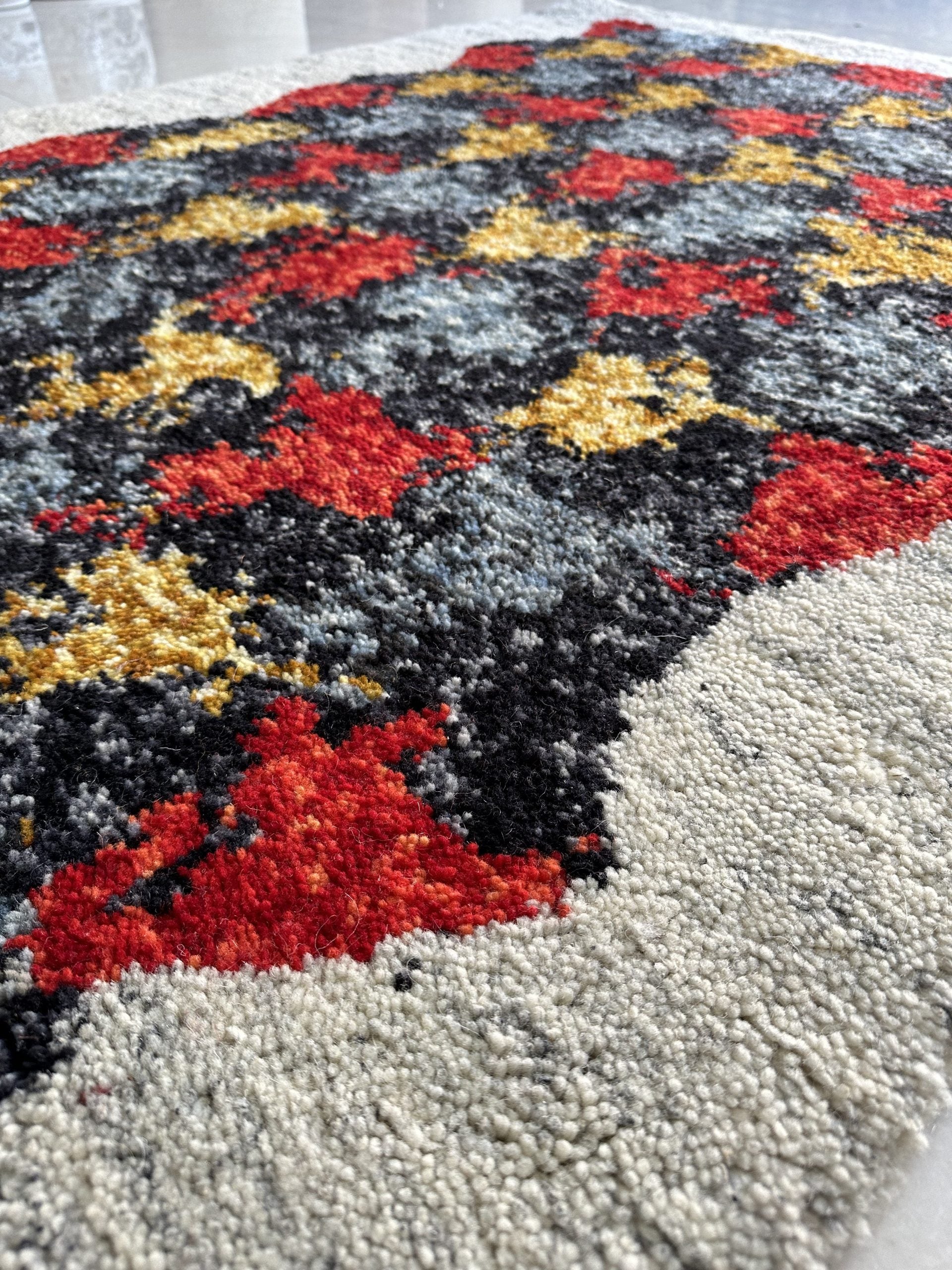 Tapis Marocain Fait Main TAWADA — 120×180 cm | Laine Vierge Noué Main